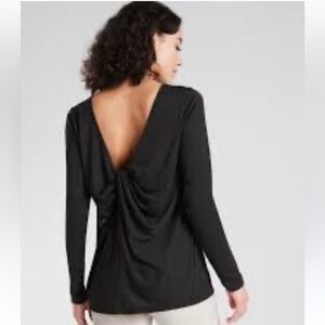 Athleta Waterfall LS top Black Sz Small